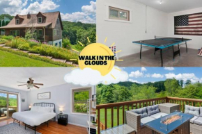 NEW! A Walk in the clouds w/ Game Room & Firepit! Banner Elk